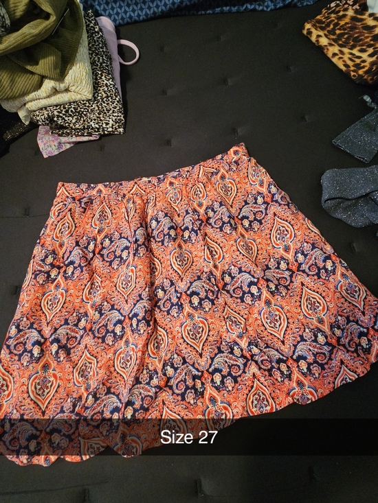 Forever 21 Dresses & Skirts - Forever 21 Orange & Navy Paisley Mini Skirt